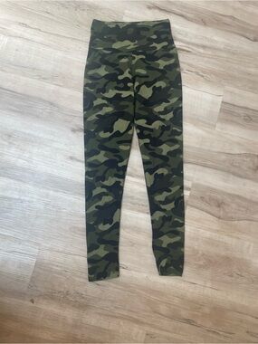 Women’s Camo High-Waist Leggings - Green Camo